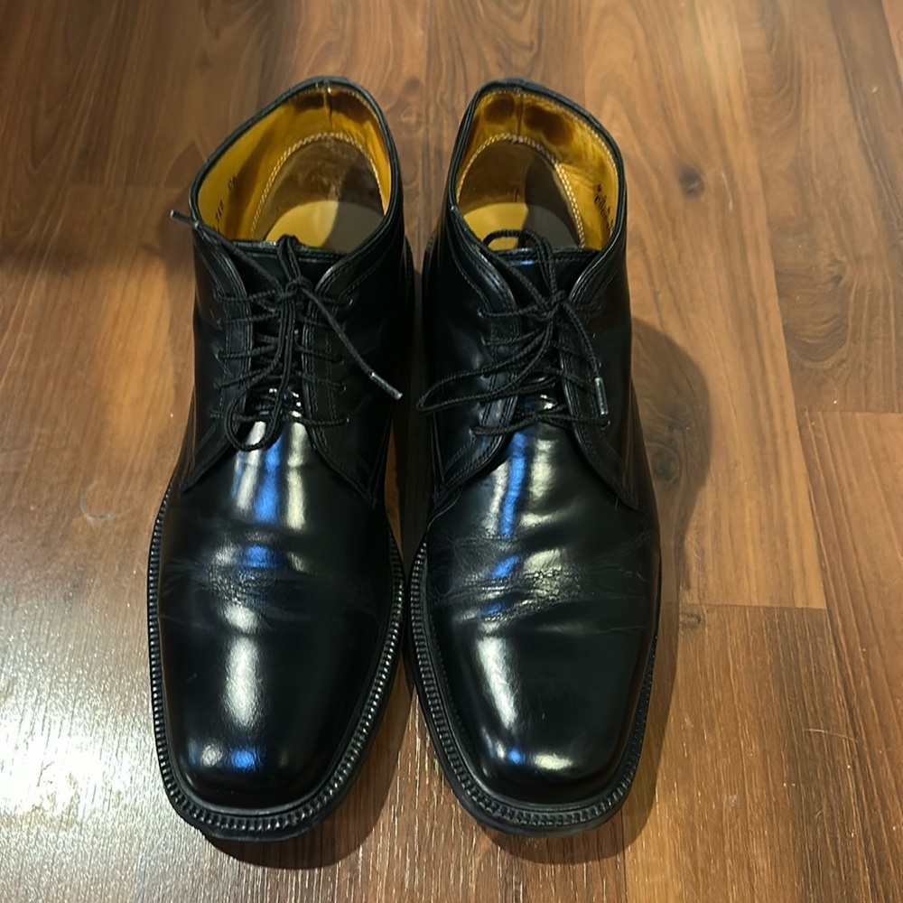Colehann chukka boots